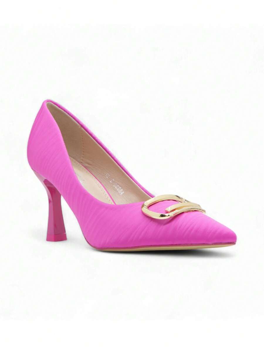 Chaussures à talons hauts en satin à bout pointu, talon fin pour le mariage et la fête.