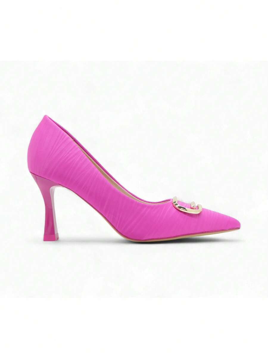 Chaussures à talons hauts en satin à bout pointu, talon fin pour le mariage et la fête.