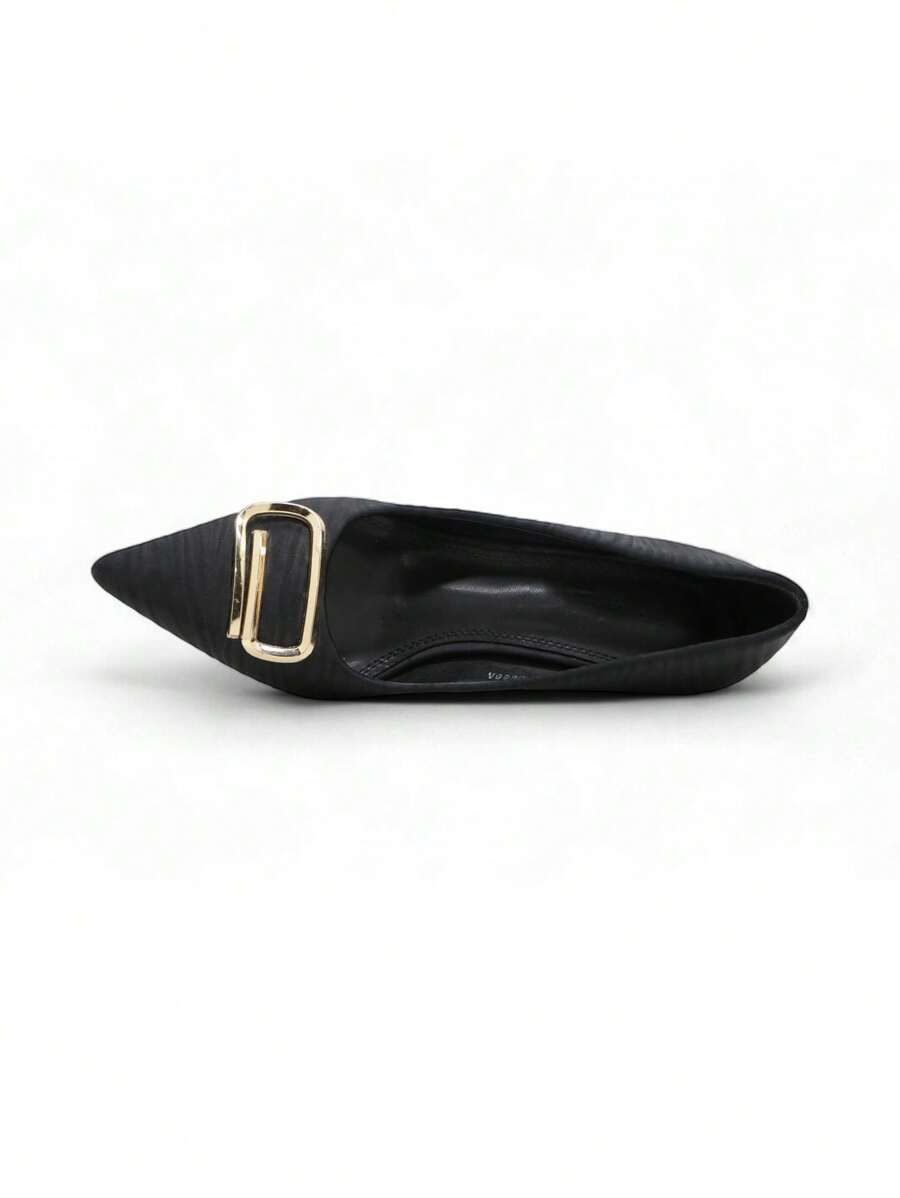Chaussures à talons hauts en satin à bout pointu, talon fin pour le mariage et la fête.