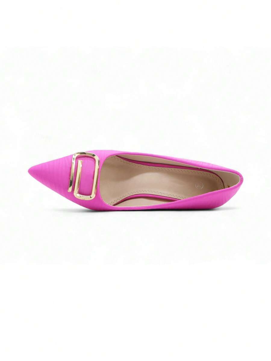 Chaussures à talons hauts en satin à bout pointu, talon fin pour le mariage et la fête.